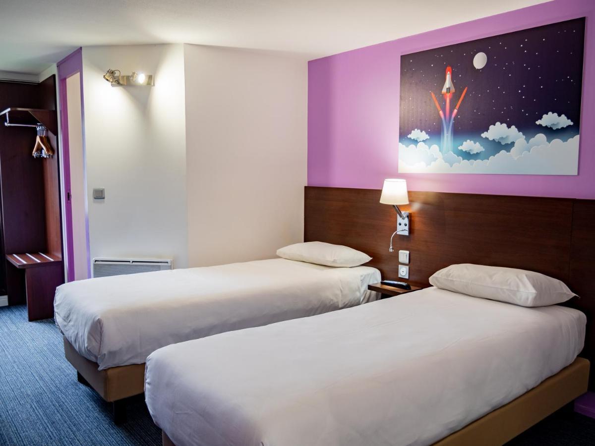 Contact Hotel Restaurant La Chaumiere Entre Orgeval Et Flins A13 Sortie 8 Les Mureaux Exteriér fotografie