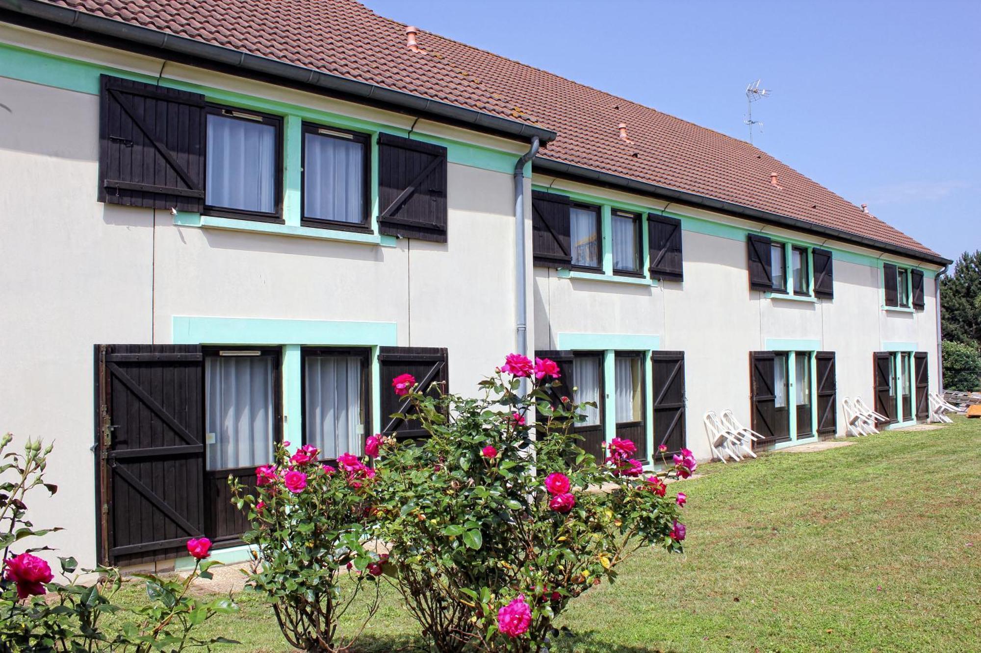 Contact Hotel Restaurant La Chaumiere Entre Orgeval Et Flins A13 Sortie 8 Les Mureaux Exteriér fotografie